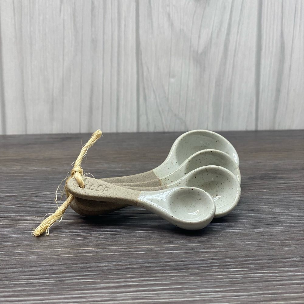 Ceramic teaspoon set